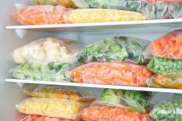 Bảo quản đông lạnh giúp giảm thiểu đáng kể sự hao hụt dưỡng chất của thực phẩm